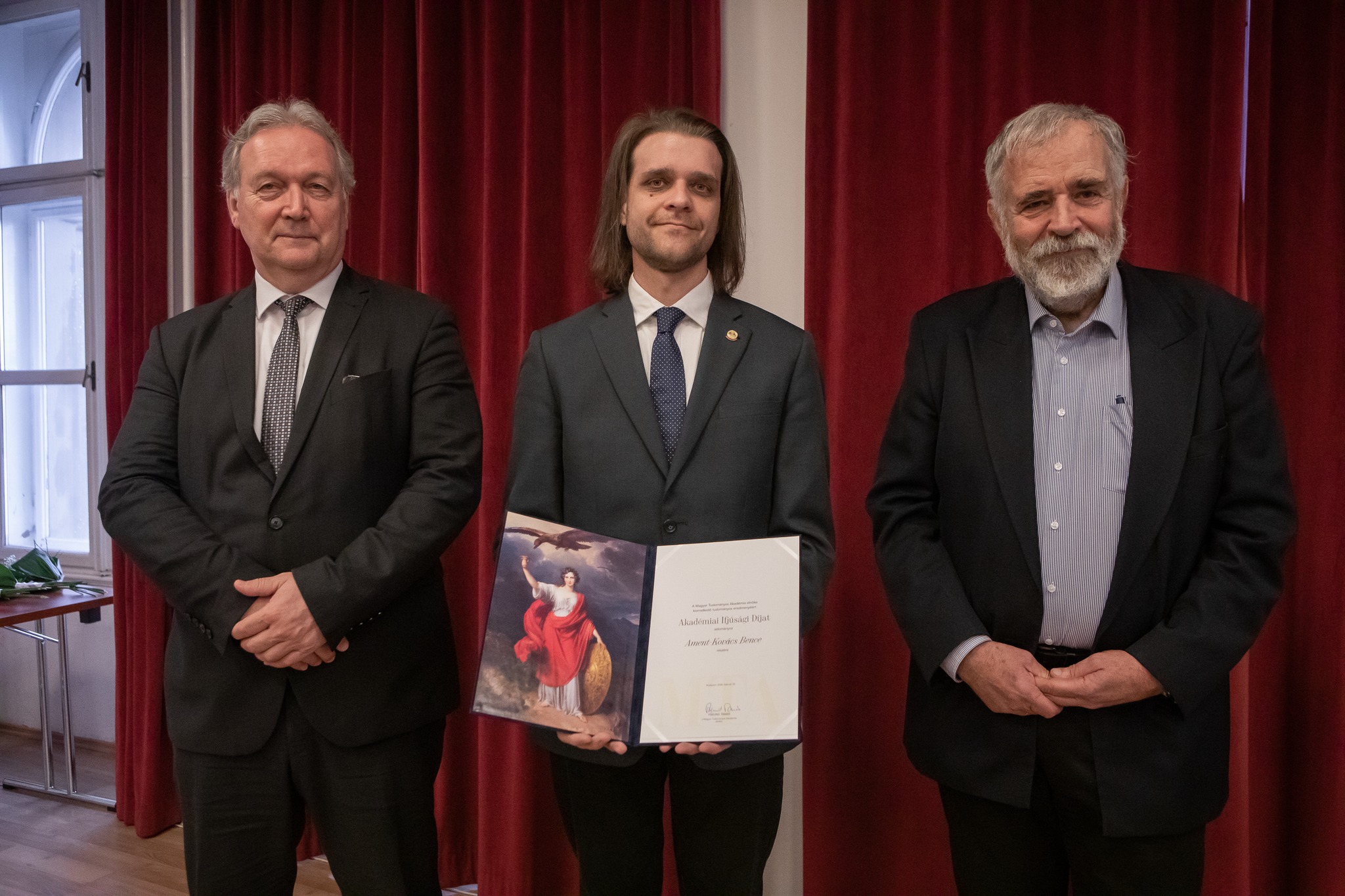 Akadémiai Ifjúsági Díj